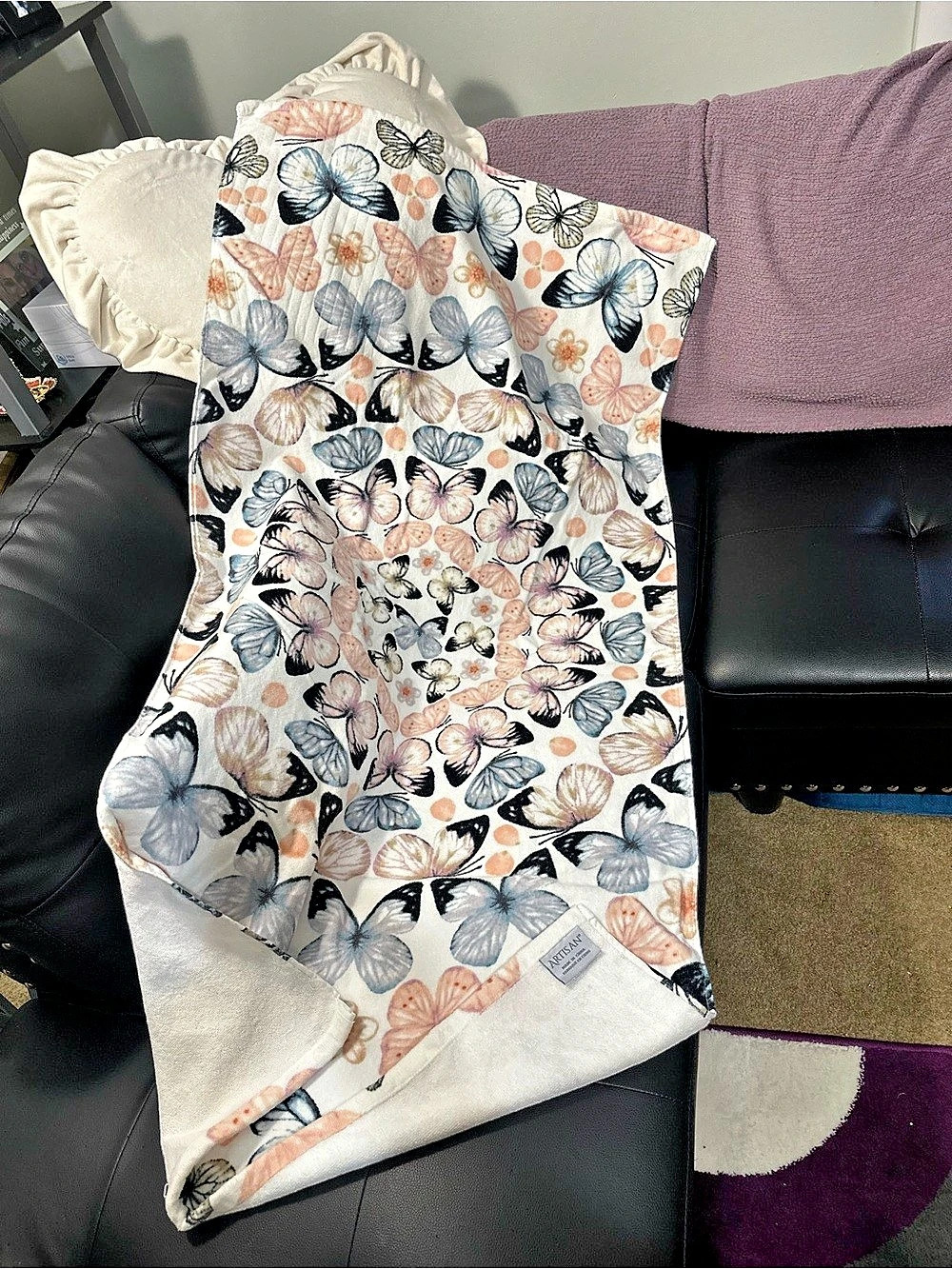 Artisan Floral Beach Towel in White & Pink Like New